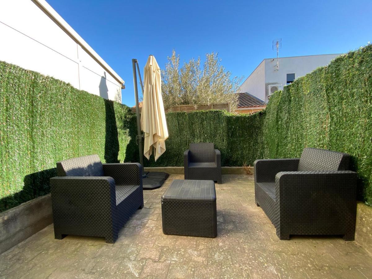 Sol-Y-Days Goeland, Appartement Avec Terrasse Front De Mer Et Place De Parking En Centre-Ville ル・グロー・デュ・ロワ エクステリア 写真