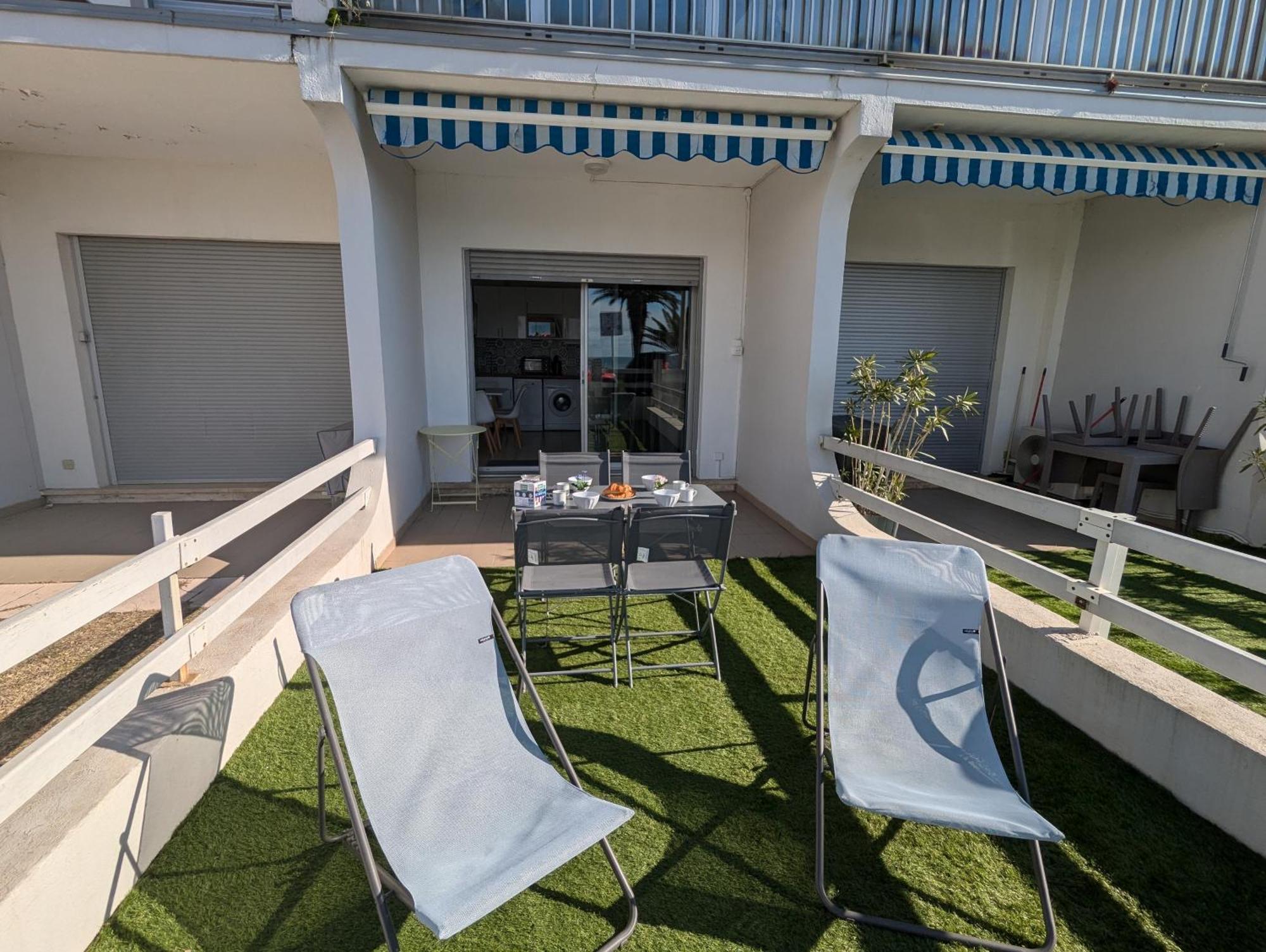 Sol-Y-Days Goeland, Appartement Avec Terrasse Front De Mer Et Place De Parking En Centre-Ville ル・グロー・デュ・ロワ エクステリア 写真