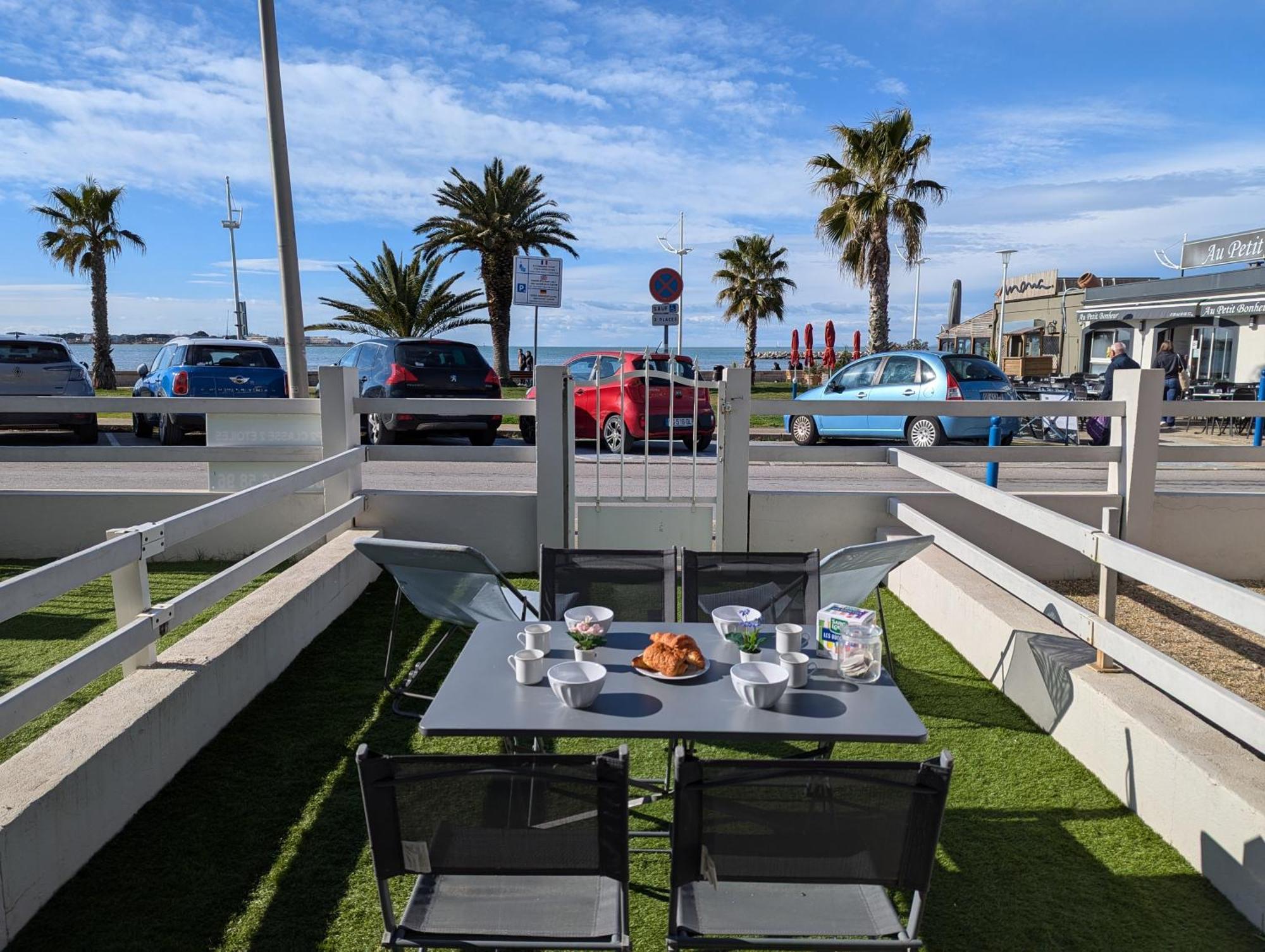 Sol-Y-Days Goeland, Appartement Avec Terrasse Front De Mer Et Place De Parking En Centre-Ville ル・グロー・デュ・ロワ エクステリア 写真